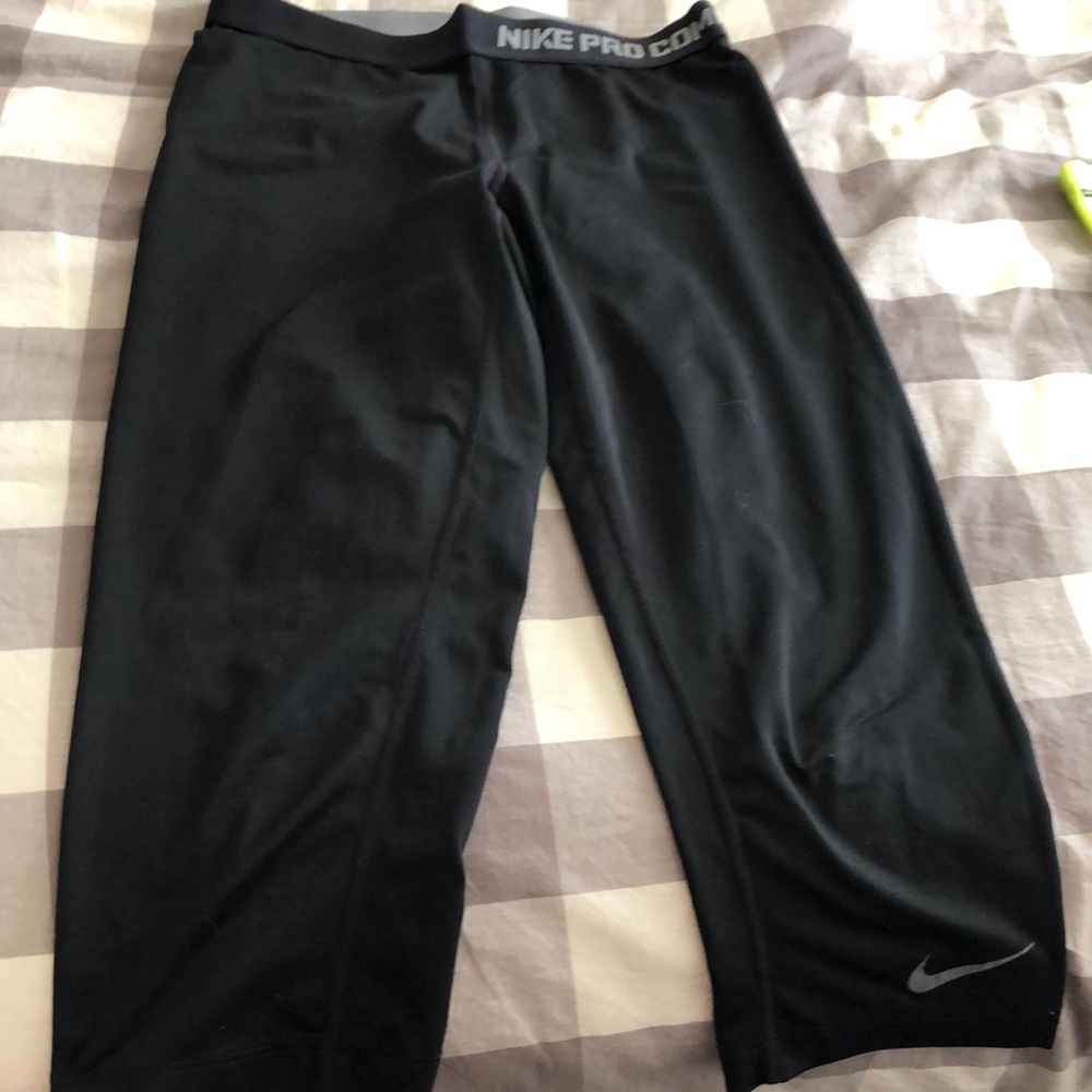 Nike Pro Combat crop leggings medium black